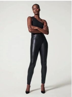 Spanx Leather-Like Ankle Skinny Pant Womens 1X Petite
